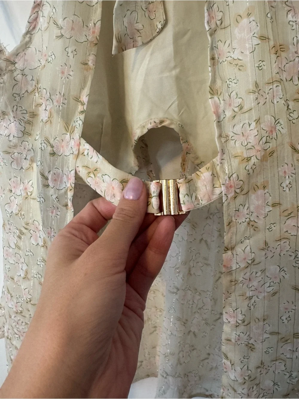 NWT Skirt Kinslee Cream Floral Halter Tie Neck Short Set Small